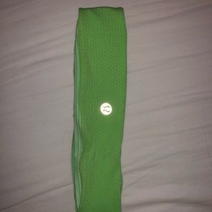 Green and White reversible Lululemon headband